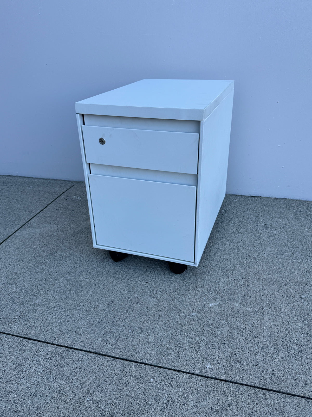 Steelcase Mobile Pedestal – Locking 2-Drawer