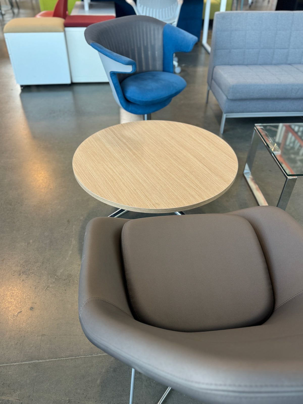 Herman Miller Eames 36” Round Coffee Table