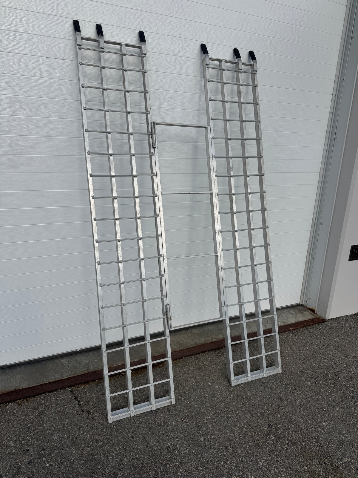 Folding Aluminum ATV / Equipment Loading Ramps