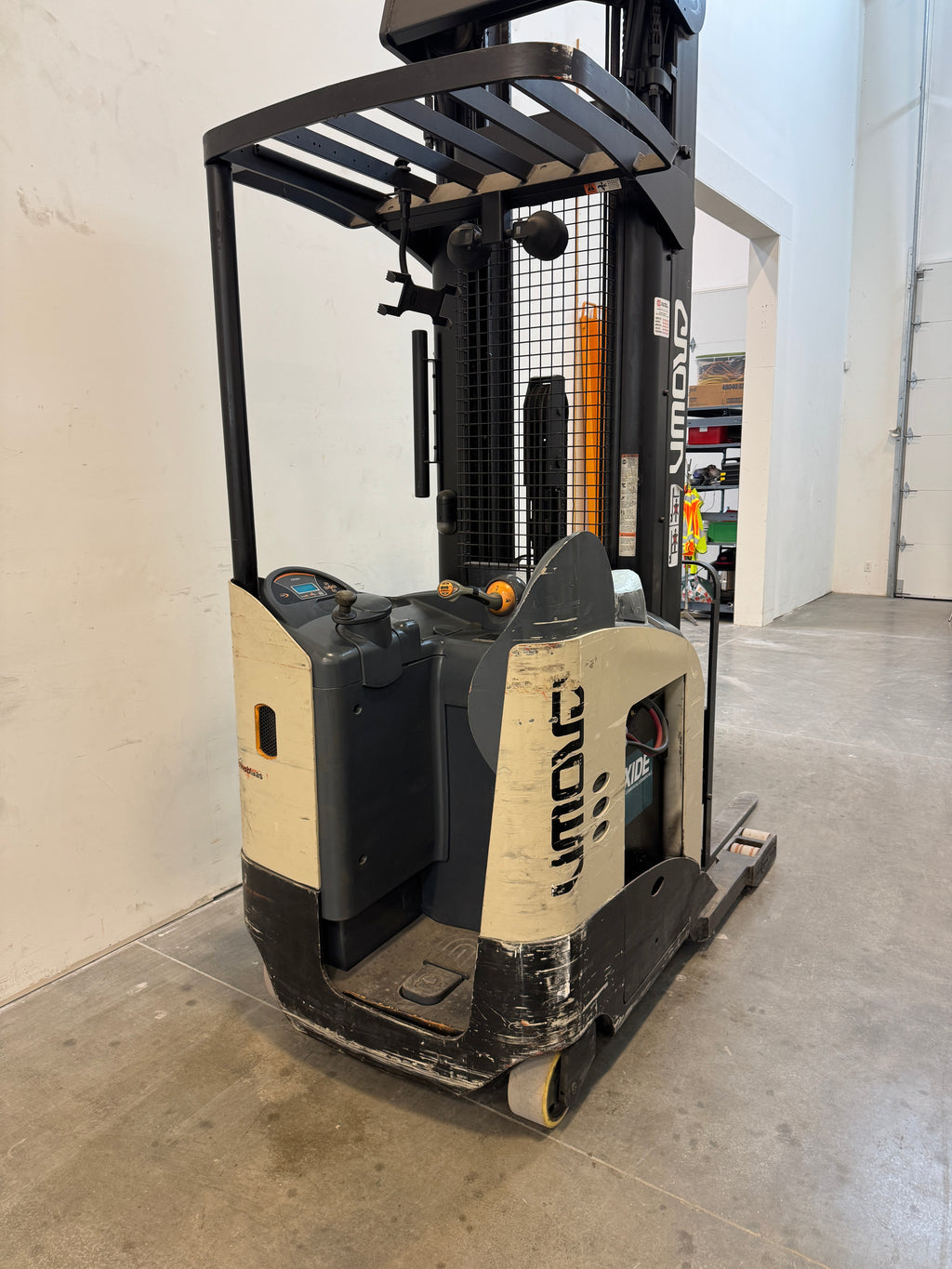 Crown RR 5700 Series Reach Forklift Truck with Charger