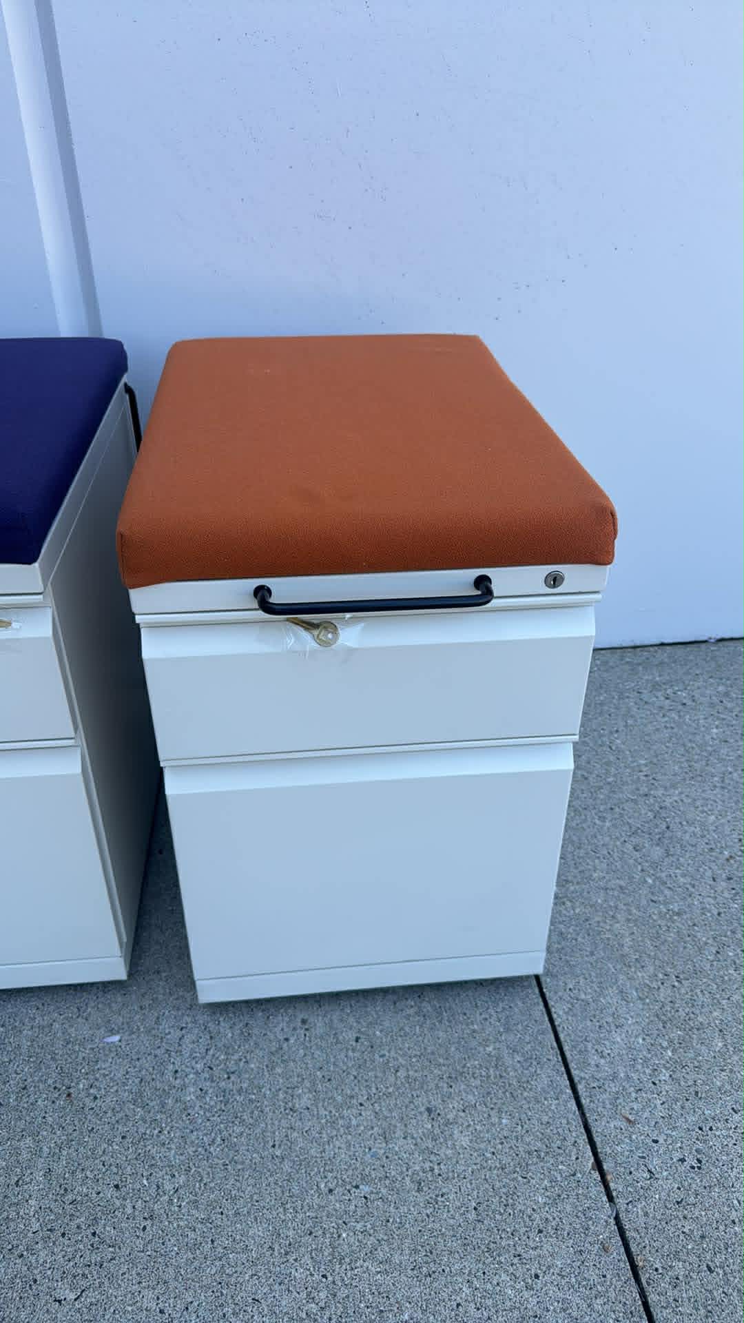 Herman Miller Meridian Mobile Pedestal