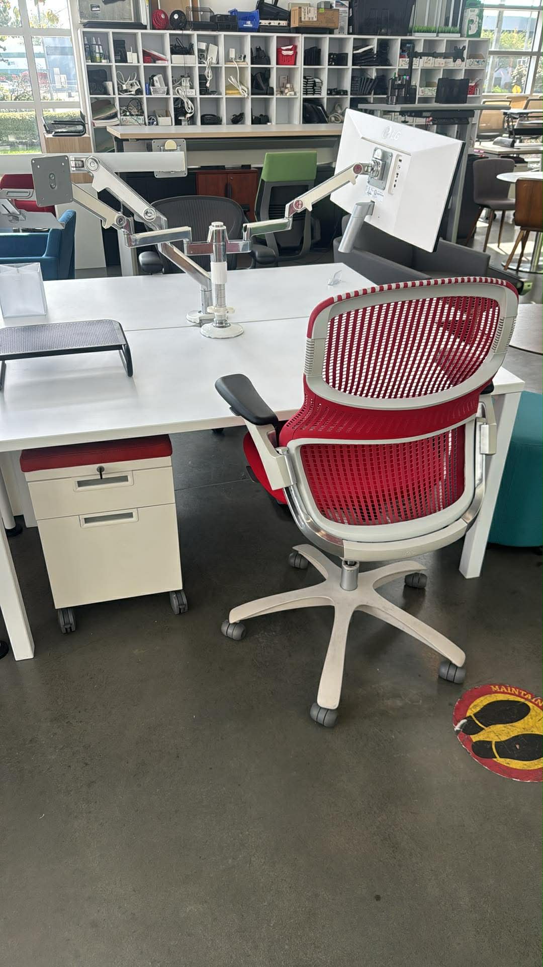 Knoll Generation Task Chair
