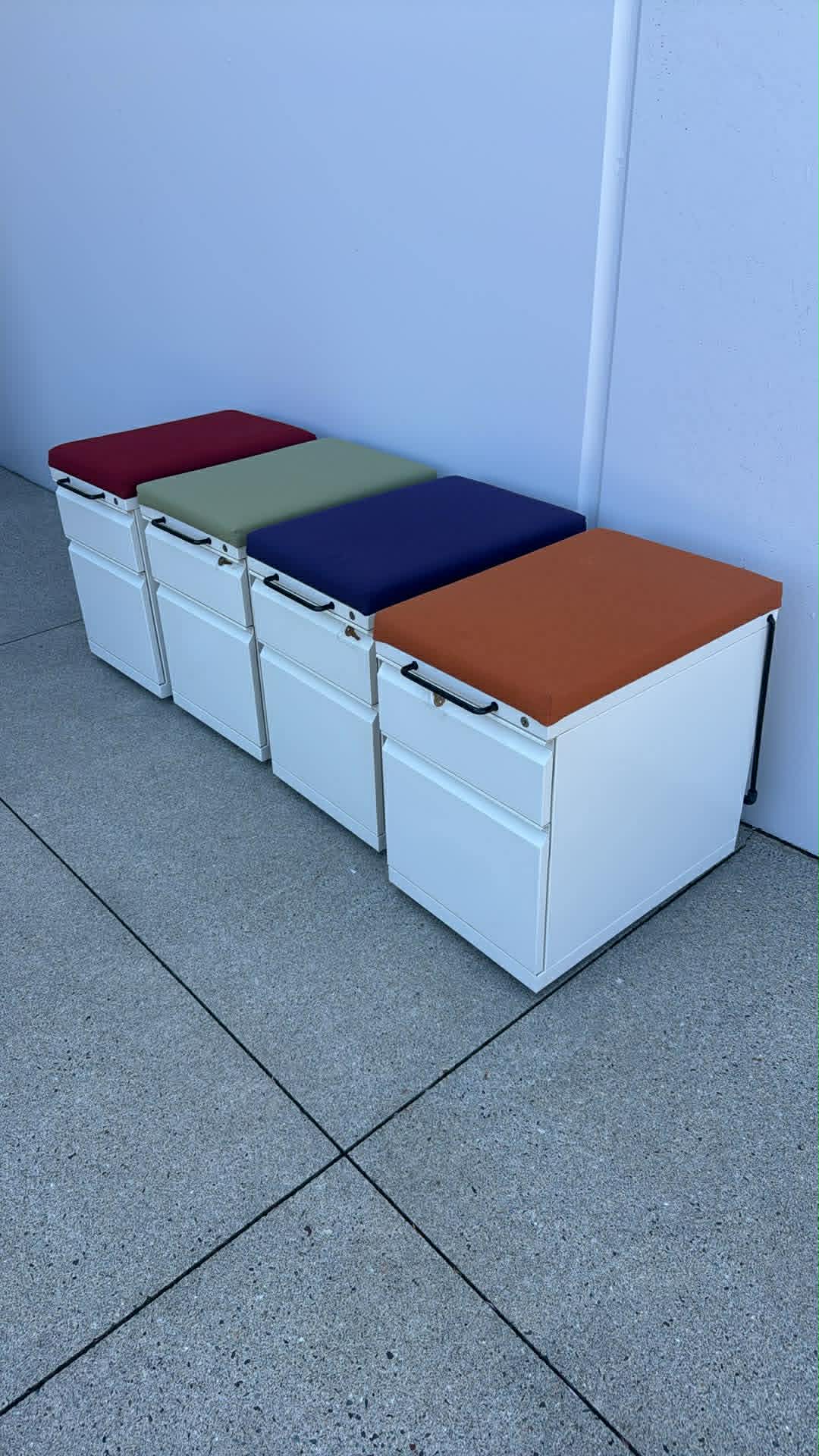 Herman Miller Meridian Mobile Pedestal