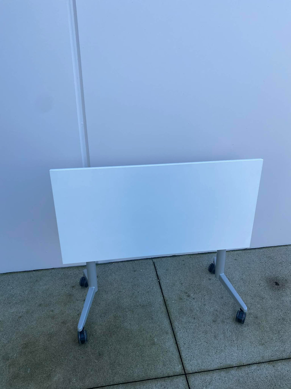 Used White Flip Top Rolling Table