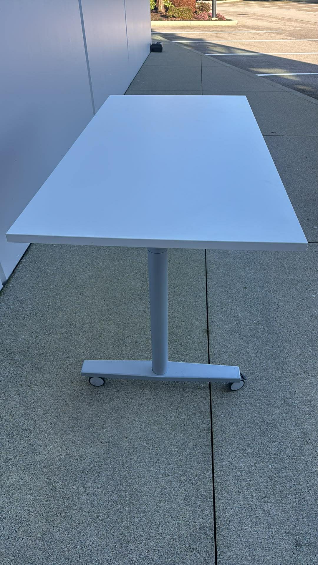 BRC Nest Flip-Top Training Table (White/Silver) – 60” x 30”