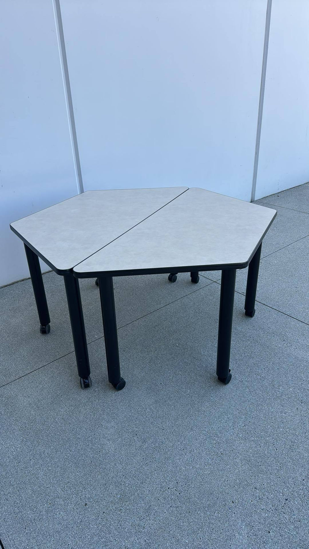 Spec Rolling Trapezoid Training Table