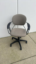 Load image into Gallery viewer, Used Steelcase "Uno" Task Chair
