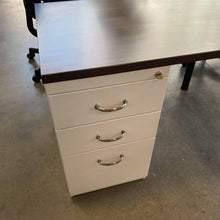 Load image into Gallery viewer, Used Steelcase Turnstone L-Shape Desk
