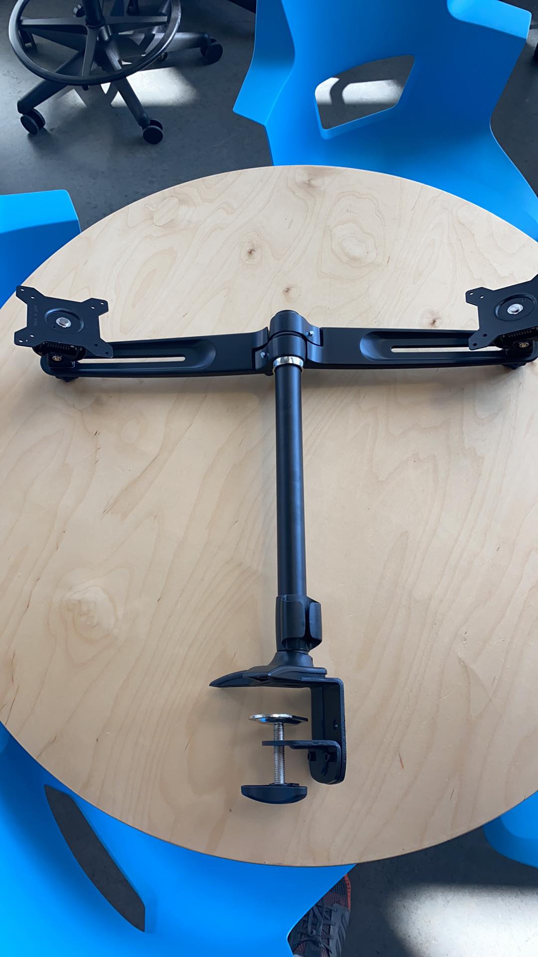 Black Dual Monitor Arm – Desk Mount