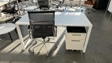Load image into Gallery viewer, NEW 30X60 Maxon O-Leg Desks
